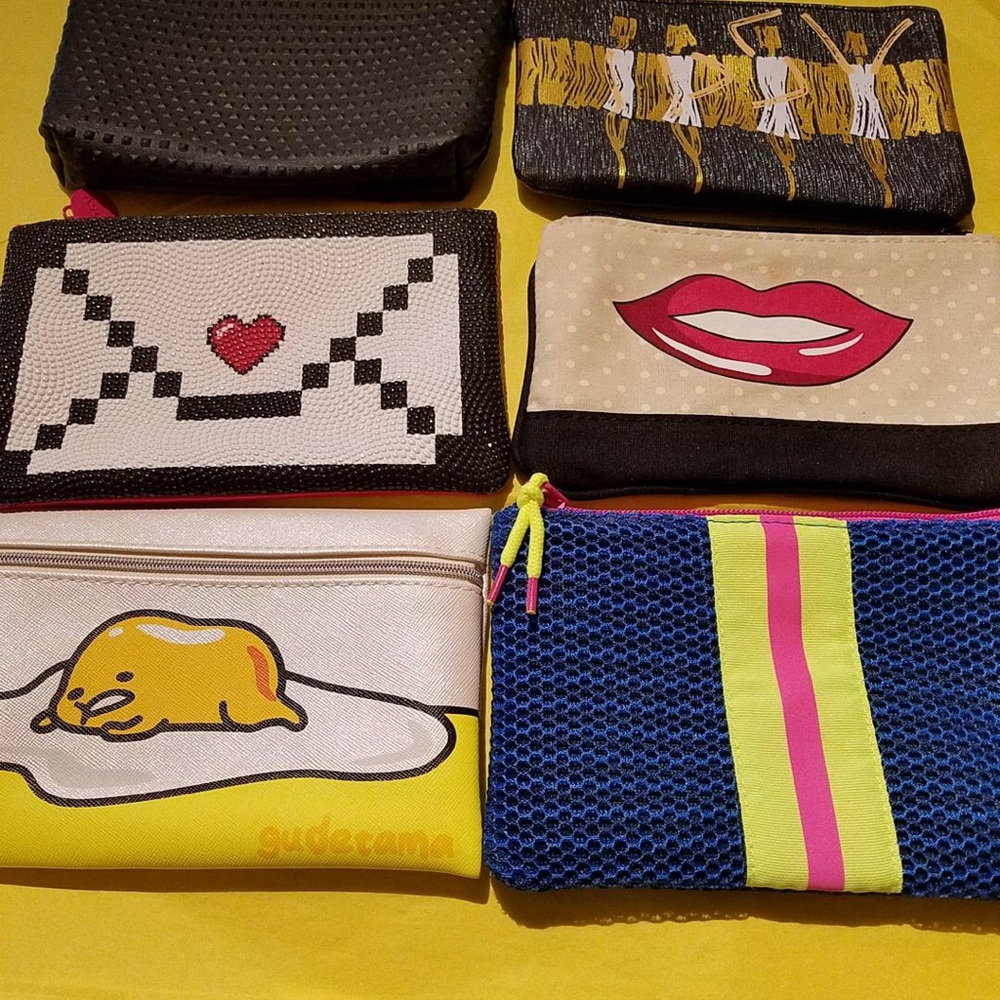Set of 6 Ipsy wallets!! NEW!!!